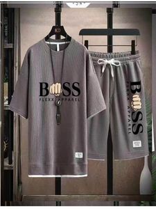 Bosss Designer Mens Tracksuits مجموعات Jogger Bos Sweatshirts رجال السراويل القصيرة الرجال نساء سراويل قصيرة قبضة طباعة نمط T-شيرت Pullover Man 406