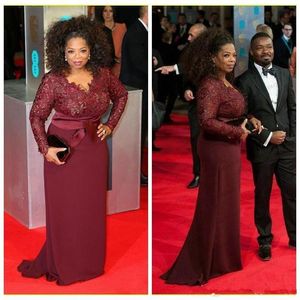 Oprah Winfrey Burgundy Long Sleeves 레이스 신부 이브닝 드레스의 겸손한 어머니 커스텀 플러스 크기 유명인 레드 카펫 가운 272g