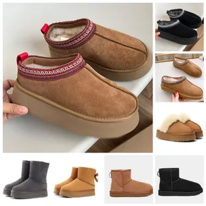 أحذية مصممة فرو شرائح أستراليا النعال الناعمة المصممة Tazz Boots Mini جودة عالية الأحذية منصة شتاء أحذية قصيرة ببوت الغنم من جلد الغزال من جلد الغزال