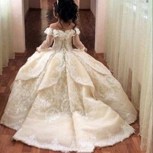 Gorgeous Off Shoulder Flower Girl Dresses For Wedding Sheer Long Sleeve Lace Applique Back Girls Pageant Gowns Princess Dresses232U