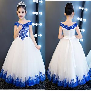 Vestidos de flor de tule branco de renda azul real para festa de casamento vestido de baile ombro a ombro sem costas barato vestido de primeira comunhão279j