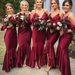 2019 ciemnoczerwone sukienki druhny Wysokie niskie paski spaghetti w szyku w szyku długość syreny weselne suknie modne boho pokojówka hono220s