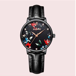 Färska och enkla urtavla CWP Womens Watches Female Students Life Waterproof Quartz Watch Light Luxury Fashion Fan Goddes utsökta WR236Z