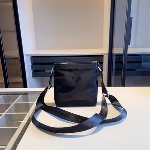 Роскошная дизайнерская сумка для кроссбоди мужская модная нейлоновая водонепроницаем