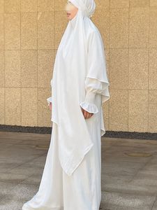 Etnik Giyim Jilbab Set Müslüman Kadın Dua Kıyafet Ramazan Eid İslam Giysileri Uzun Khimar Abaya Elbise Dubai Türkiye Burka Kaftan 2 Piece 230721