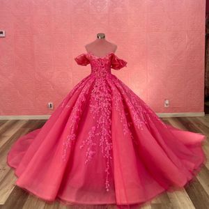 Rose Red Off the Shoulder Quinceanera Dresses 2024 Sparkly Spets Tull Ball Gown Sweet 16 Princess Dress Gala Vestido de 15 Anos