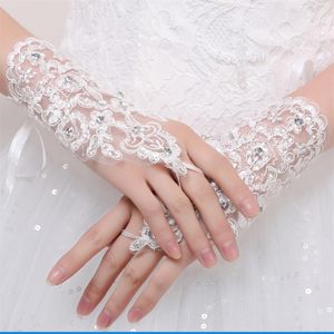 Elegant tyll vit elfenben röd spets brudhandskar handskar längd kristall matchad med bröllopsklänning handskar krok finger bröllop handskar245p