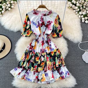 Grundläggande avslappnade klänningar 2023 Kvinnors lykta ärm Elastisk midja Rose Flower Print Ruffled Mini Dresses Summer Vacation Boho Dress Vestidos
