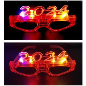 100pcs Party Decor LED Light up 2024 Occhiali incandescente Occhiali da vista lampeggianti Rave Glow Shutter Shades Eyewear per Capodanno Bambini Adulti Taglie giocattolo