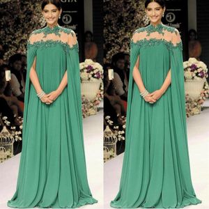 2020 Dubai Caftan Green Prom Dresses Long Chiffon Wraps Lace Applique Modest aftonklänningar En linje Mor till brudklänningsrocken D2525