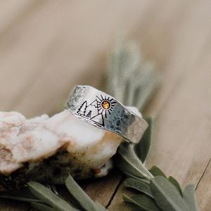 Vintage Ring orman dağ gün batımı doğa manzara oyulmuş yüzük kadınlar için açık ayarlanabilir mücevher damlası