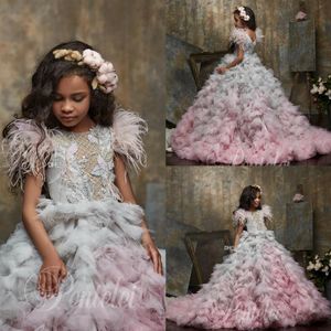 2021 Cute Flower Girl Dresses Jewel Neck Appliqued Beaded Feather Girl Pageant Gown Cascading Ruffle Sweep Train Custom Made Birth187s