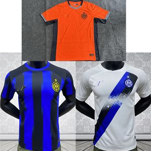23 24 Inter Milan's T-shirts Summer Soccer Fan Polos Breattable Fabric Badge broderi utomhus fotboll casual professionell skjorta