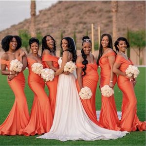 2021 Off Shoulder Mermaid Bridesmaid Dresses African Women Long Orange Wedding Party Dress Customize Robe De Soiree De Mariage3234