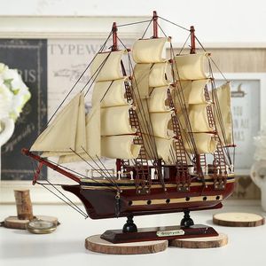 Prägla Medelhavet trä segelbåtmodell ornament solid trä simulering hantverk båt bar dekoration handgjorda hemdekoration