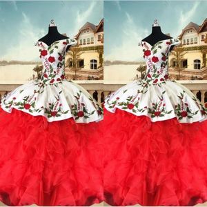 2023 Vintage Embroidered Quinceanera Dresses Ball Gown Off The Shoulder Ruffles Organza Satin Sweet 16 Girls Prom Pageant Dress334u