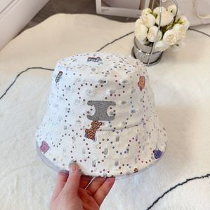 Designer Bucket Hathats For Women Wide Brim Hats Beach Casual Active Fashion Street Summer Sun Protection Letter His-and-Hers Caps