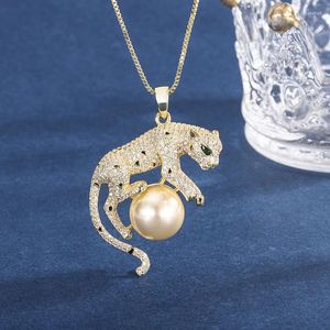 Pendant Necklaces EYIKA Fashion Copper Gold Plated Zircon Yellow Pearl Animal Leopard Necklace Women Fusion Stone Colar Trendy Jewelry