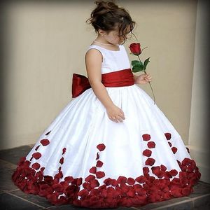 Flower Girl Dress с красным и белым луком узел розовый бальный платье с шариком жемчужины для маленькой девочки.