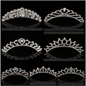 2023 Trendiga 10 Styles Headpieces Bröllopstillbehör som lyser Rhinestone Crown Girls 'Tiaras Fashion Crowns Bridal Accessories286d