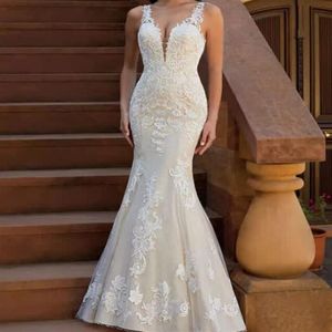 Mermaid V-neck Lace Plus Size Trumpet Backless Wedding Dress African Bridal wear custom made Formal Bride Party Gowns332S