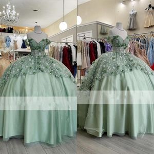 Sage Green QuinCeanera Dresses Charro 2023 Se om Top Ball -klänningar för kvinnor från axeln 3D Blommor blommig spets tyll sweet247f
