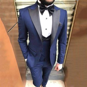 Blue Men Suits For Wedding Black Peaked Lapel Groom Tuxedos Senaste design Man Blazer 3 -stycken Slim Fit Male Jacket Pants Vest Costu291T