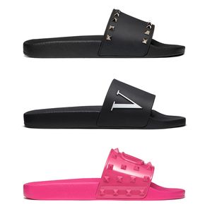 With box ROCKSTUDS mans slippers womens Mule Casual shoe flat Heel Slide fashion top quality Designer rubber Studded sandal Summer Beach VLTN sandale Sliders travel