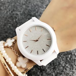 Crocodile Top Brand Brand Quartz Watches для женщин для женщин унисекс с набор силиконового ремешка в стиле животных LA09290G