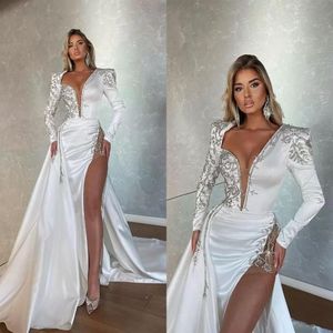 Saudi Arabia Dubai Long Sleeve Mermaid Wedding Gowns Plunging V Neck Beading Overskirts Bridal Dress Arabic Aso Ebi Sexy High Side233R