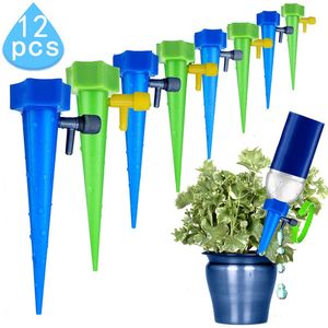 Vattenutrustning 12pcs6pcs Självvattningssatser Automatiska vattnare Dropp bevattning inomhus växtanordning Garden Gadgets Creative 230721