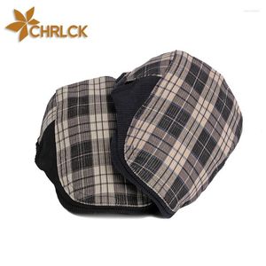 BERETSCHRLCK MEN WOMEL PLAID BERET BRET FLAT CAP VINTAGE HAT MALE CASUARSBOY CAPSレトロユニセックススポーツ