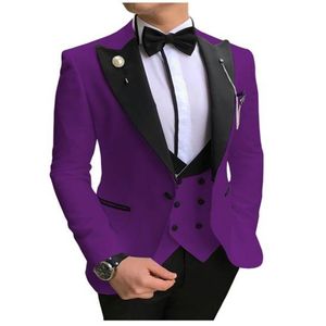 Slim Fit Purple Groom Tuxedos Black Peak Lapel Groomsmen Mens Wedding Dress Style Style Blazer 3 Piece Surejacket Pants Vest3074