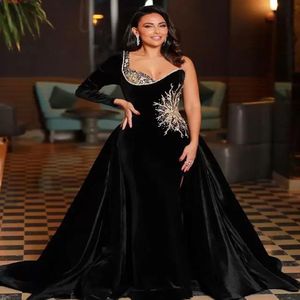 Celebrity Red Carpet Pageant Vrouwen Formele Jurken Avondjurken Kralen Decoratie Een Lange Mouw Prom met Overrokken Zwart robes237N