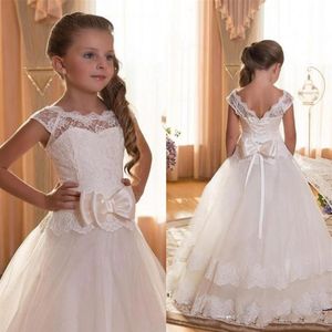 2019 Söta första nattvardsklänningar för flickor Scoop Rygglösa applikationer Flower Girls Dress Bows Tulle Ball Gown Pageant Dresses For L252T