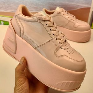 Spring Summer 2023 Woman Shoes Fashion Show Beige leather low-tops Platform sneaker 7 cm high rubber platform sole with oversize embossed F motif Size 35-42 with box
