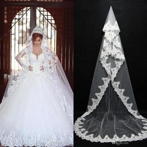 Vintage White Ivory One Layer Wedding Veil Lace Edged Chapel Length Romantic Bridal Veils with Comb Cheap Ready to ship CPA091292e