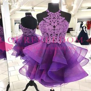 2020 Modest Purple Halter Neck Homecoming Dresses Ruffles Tiered kjolar Applices Pärlade Short Mini Backless Girls Graduation Dres199y