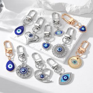 Creative Devil's Eye Keychain Pendant Multi Styles Blue Evil Everoy Heart Sahpe Bag Car Keychains Jewelry Gift