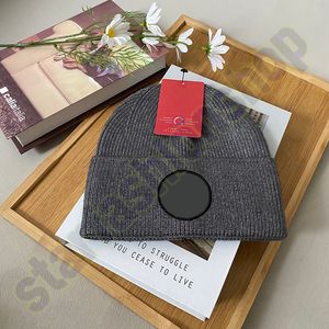 Designer-Mütze aus gestrickter Baumwolle, winddicht und kalt, modisch, geeignet für den Innen- und Außenbereich. Mütze eignet sich perfekt als Geschenk von höherer Qualität