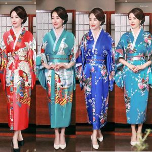 Abbigliamento etnico Kimono giapponese Abito formale Pavone Costume da palcoscenico femminile Attività lavorativa