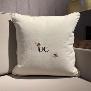 Luxury Designer Decorative Throw Pillow Fashion Classic Letter G Cushion Home Textiles Car Sofa Cashmere Pillowcase High Quality309t