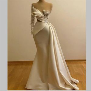 Beading Mermaid Evening Dresses One Shoulder Long Sleeve Cutaway Sides Prom Dress Runway Party Gowns299S