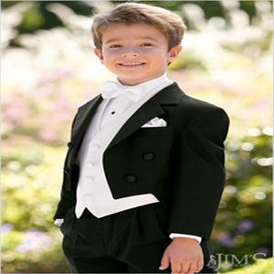 Più nuovo frac nero Ragazzi Abiti formali Smoking Notch Risvolto Bambini Vestito Kid Compleanno Prom Abiti da festa Giacca Pantaloni Gilet Cravatta D68293I