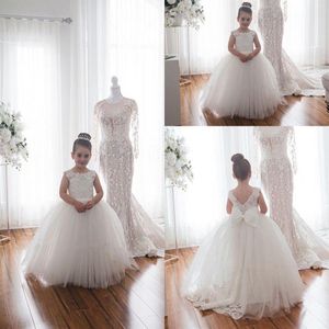 Cute White Lace Little Kids Flower Girl Dresses Princess Jewel Neck Tulle Applique Puffy Floral Formal Wears Party Communion Pagea261g