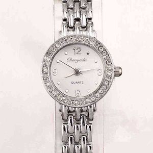 손목 시계 새로운 패션 캐주얼 시계 실버 브레이슬릿 시계 여성 라인 스톤 시계 숙녀 우아한 쿼츠 손목 시계 TME0018 220708