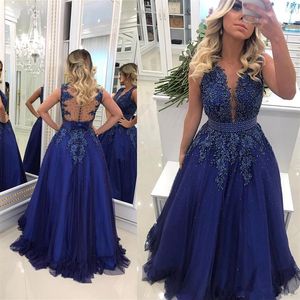 Vestidos de Noite Sexy 2020 Azul Marinho Transparente Decote em V Profundo Rendas Apliques Frisadas Pérolas Tule Vestido de Baile Ilusão Costas Noite Formal G2347