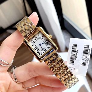 럭셔리 여성 탱크 시계 시계 디자이너 다이아몬드 프리미엄 석영 운동 스테인리스 스틸 브레이슬릿 사파이어 유리 방수 여성 손목 시계