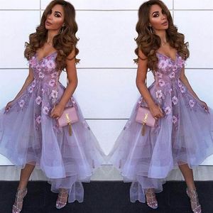 Lavender v Neck Tulle a Line Homecoming платья арабская кружевная аппликация высокая низкая принцесса короткие выпускные выпускные платья219c