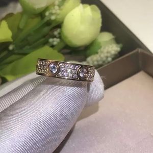 Neue voller Diamant Titan Stahl Silber Liebesring Männer und Frauen Roségold Ringe für Liebhaber Paar Schmuck Geschenk